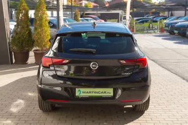 OPEL ASTRA K 1.4 T Innovation Carbon Flash Metalic +1.Tulajdonostól+Vez.Szervíz +Keveset futott +3X-s GARANCIA !!