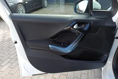 PEUGEOT 208 1.6 VTi Allure Bianca White +1.Tulaj +130E km +Friss Műszaki +3X-s GARANCIA !!