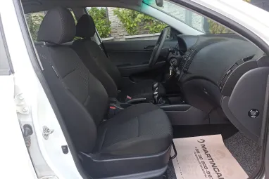 HYUNDAI I30 i30u 1.4 DOHC Life Crystal White +Keveset futott +Igényes állapot +3X-s GARANCIA !!