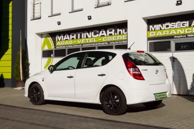 HYUNDAI I30 i30u 1.4 DOHC Life Crystal White +Keveset futott +Igényes állapot +3X-s GARANCIA !!