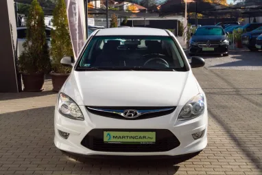 HYUNDAI I30 i30u 1.4 DOHC Life Crystal White +Keveset futott +Igényes állapot +3X-s GARANCIA !!