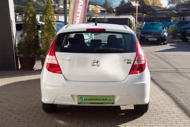 HYUNDAI I30 i30u 1.4 DOHC Life Crystal White +Keveset futott +Igényes állapot +3X-s GARANCIA !!