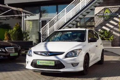 HYUNDAI I30 i30u 1.4 DOHC Life Crystal White +Keveset futott +Igényes állapot +3X-s GARANCIA !!