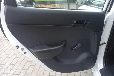 HYUNDAI I30 i30u 1.4 DOHC Life Crystal White +Keveset futott +Igényes állapot +3X-s GARANCIA !!