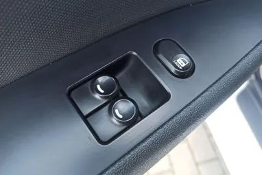 HYUNDAI I30 i30u 1.4 DOHC Life Crystal White +Keveset futott +Igényes állapot +3X-s GARANCIA !!