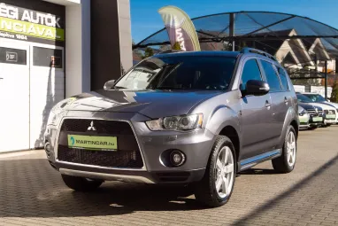 MITSUBISHI OUTLANDER 2.2 DI-D Intense Plus 4WD (Automata) 7 személyes Stone Grey Metallic +1.Tulajdonostól +Friss Szerviz +3X-s GARANCIA !!