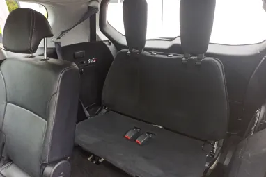 MITSUBISHI OUTLANDER 2.2 DI-D Intense Plus 4WD (Automata) 7 személyes Stone Grey Metallic +1.Tulajdonostól +Friss Szerviz +3X-s GARANCIA !!