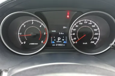 MITSUBISHI OUTLANDER 2.2 DI-D Intense Plus 4WD (Automata) 7 személyes Stone Grey Metallic +1.Tulajdonostól +Friss Szerviz +3X-s GARANCIA !!