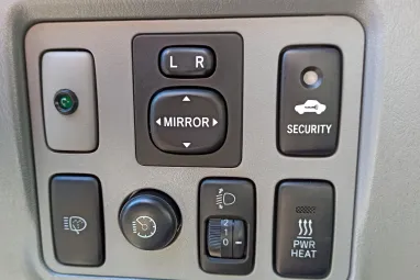 TOYOTA HI LUX Hilux 3.0 D-4D 4x4 Double SR+ (Automata) Dark Green +1. Tulaj +Ritka állapot!! +Friss Műszaki +3X-s GARANCIA !!