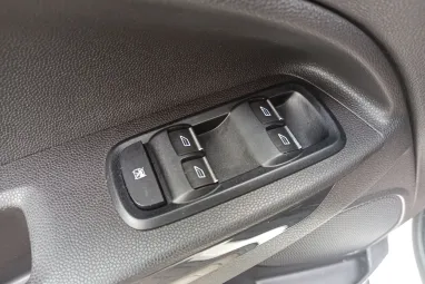 FORD ECOSPORT 1.5 TDCi Trend Diamond White +100E km +Friss Műszaki +3X-s GARANCIA !!