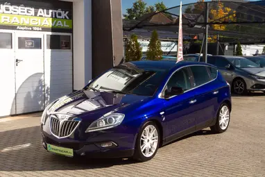 LANCIA DELTA 1.4 T-Jet Oro Midnight Blue +Igazi OLASZ egyéniség +1. Tulaj +Friss Műszaki +3X-s GARANCIA !!