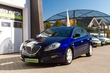 LANCIA DELTA 1.4 T-Jet Oro Midnight Blue +Igazi OLASZ egyéniség +1. Tulaj +Friss Műszaki +3X-s GARANCIA !!