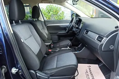 MITSUBISHI OUTLANDER 2.2 DI-D Intense Plus 4WD (Automata) Cosmic Blue +Full Service +1.Tulaj +Friss Műszaki +3X-s GARANCIA !!