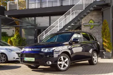 MITSUBISHI OUTLANDER 2.2 DI-D Intense Plus 4WD (Automata) Cosmic Blue +Full Service +1.Tulaj +Friss Műszaki +3X-s GARANCIA !!