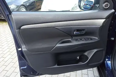 MITSUBISHI OUTLANDER 2.2 DI-D Intense Plus 4WD (Automata) Cosmic Blue +Full Service +1.Tulaj +Friss Műszaki +3X-s GARANCIA !!