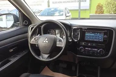 MITSUBISHI OUTLANDER 2.2 DI-D Intense Plus 4WD (Automata) Cosmic Blue +Full Service +1.Tulaj +Friss Műszaki +3X-s GARANCIA !!