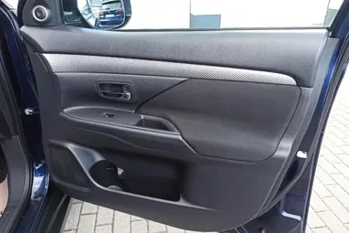 MITSUBISHI OUTLANDER 2.2 DI-D Intense Plus 4WD (Automata) Cosmic Blue +Full Service +1.Tulaj +Friss Műszaki +3X-s GARANCIA !!