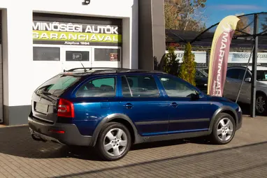 SKODA OCTAVIA Combi Scout 2.0 PD TDI DPF 4x4 Blue Storm Metallic +1.Tulajdonos +Vezérlés csere +3X-s GARANCIA !!