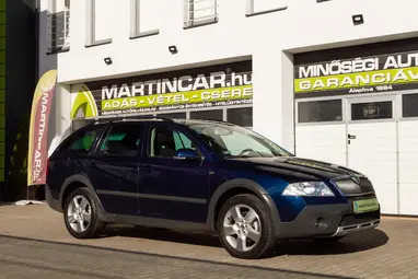 SKODA OCTAVIA Combi Scout 2.0 PD TDI DPF 4x4 Blue Storm Metallic +1.Tulajdonos +Vezérlés csere +3X-s GARANCIA !!