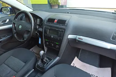 SKODA OCTAVIA Combi Scout 2.0 PD TDI DPF 4x4 Blue Storm Metallic +1.Tulajdonos +Vezérlés csere +3X-s GARANCIA !!