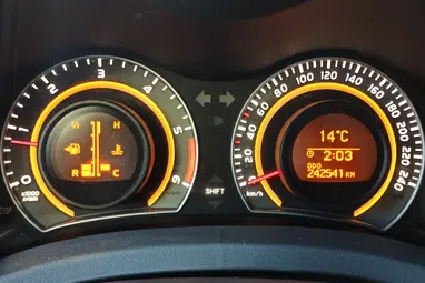 TOYOTA AURIS 1.4 D-4D Classic Silver Metallic +Első Tulajdonostól +Friss Műszaki +3X-s GARANCIA !!