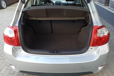 TOYOTA AURIS 1.4 D-4D Classic Silver Metallic +Első Tulajdonostól +Friss Műszaki +3X-s GARANCIA !!