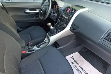 TOYOTA AURIS 1.4 D-4D Classic Silver Metallic +Első Tulajdonostól +Friss Műszaki +3X-s GARANCIA !!