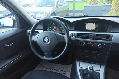 BMW 318d Touring Toledoblau Metallic +Első Tulajdonostól +Friss Műszaki +3X-s GARANCIA !!