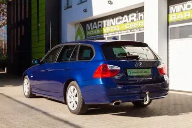 BMW 318d Touring Toledoblau Metallic +Első Tulajdonostól +Friss Műszaki +3X-s GARANCIA !!