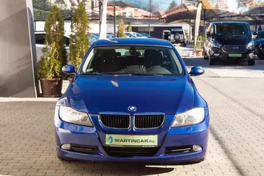 BMW 318d Touring Toledoblau Metallic +Első Tulajdonostól +Friss Műszaki +3X-s GARANCIA !!