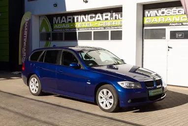 BMW 318d Touring Toledoblau Metallic +Első Tulajdonostól +Friss Műszaki +3X-s GARANCIA !!