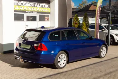 BMW 318d Touring Toledoblau Metallic +Első Tulajdonostól +Friss Műszaki +3X-s GARANCIA !!
