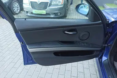 BMW 318d Touring Toledoblau Metallic +Első Tulajdonostól +Friss Műszaki +3X-s GARANCIA !!