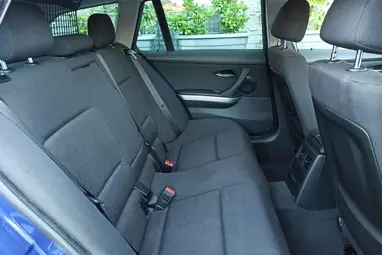 BMW 318d Touring Toledoblau Metallic +Első Tulajdonostól +Friss Műszaki +3X-s GARANCIA !!