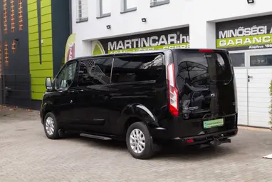 FORD TRANSIT Tourneo Custom 2.0 TDCi 320 L1H1 Titanium (Automata) (9 személyes ) Shadow Black +Eredeti Mo.+1. tulaj +Keveset futott +3X-s GARANCIA !!