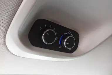 FORD TRANSIT Tourneo Custom 2.0 TDCi 320 L1H1 Titanium (Automata) (9 személyes ) Shadow Black +Eredeti Mo.+1. tulaj +Keveset futott +3X-s GARANCIA !!