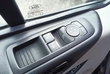 FORD TRANSIT Tourneo Custom 2.0 TDCi 320 L1H1 Titanium (Automata) (9 személyes ) Shadow Black +Eredeti Mo.+1. tulaj +Keveset futott +3X-s GARANCIA !!