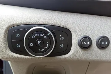 FORD TRANSIT Tourneo Custom 2.0 TDCi 320 L1H1 Titanium (Automata) (9 személyes ) Shadow Black +Eredeti Mo.+1. tulaj +Keveset futott +3X-s GARANCIA !!