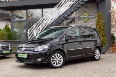 VOLKSWAGEN TOURAN 1.4 TSI Highline DSG [7 személy] Deep Black Pearl +1.Tulajdonostól +Vezetett Szervizkönyv +3X-s GARANCIA !!