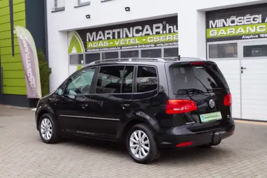 VOLKSWAGEN TOURAN 1.4 TSI Highline DSG [7 személy] Deep Black Pearl +1.Tulajdonostól +Vezetett Szervizkönyv +3X-s GARANCIA !!