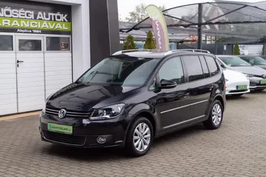 VOLKSWAGEN TOURAN 1.4 TSI Highline DSG [7 személy] Deep Black Pearl +1.Tulajdonostól +Vezetett Szervizkönyv +3X-s GARANCIA !!