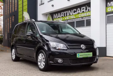 VOLKSWAGEN TOURAN 1.4 TSI Highline DSG [7 személy] Deep Black Pearl +1.Tulajdonostól +Vezetett Szervizkönyv +3X-s GARANCIA !!