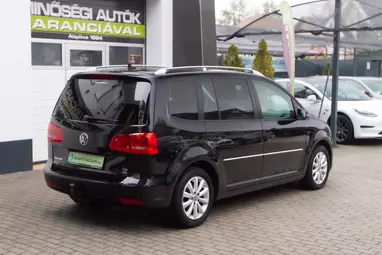 VOLKSWAGEN TOURAN 1.4 TSI Highline DSG [7 személy] Deep Black Pearl +1.Tulajdonostól +Vezetett Szervizkönyv +3X-s GARANCIA !!