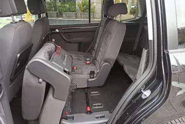 VOLKSWAGEN TOURAN 1.4 TSI Highline DSG [7 személy] Deep Black Pearl +1.Tulajdonostól +Vezetett Szervizkönyv +3X-s GARANCIA !!