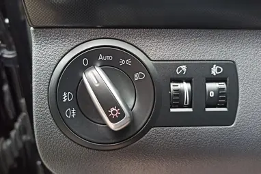 VOLKSWAGEN TOURAN 1.4 TSI Highline DSG [7 személy] Deep Black Pearl +1.Tulajdonostól +Vezetett Szervizkönyv +3X-s GARANCIA !!