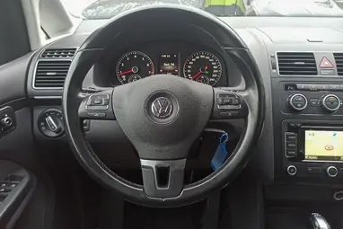 VOLKSWAGEN TOURAN 1.4 TSI Highline DSG [7 személy] Deep Black Pearl +1.Tulajdonostól +Vezetett Szervizkönyv +3X-s GARANCIA !!