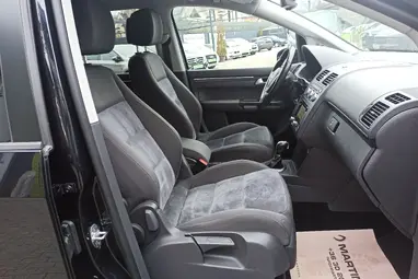 VOLKSWAGEN TOURAN 1.4 TSI Highline DSG [7 személy] Deep Black Pearl +1.Tulajdonostól +Vezetett Szervizkönyv +3X-s GARANCIA !!