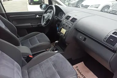 VOLKSWAGEN TOURAN 1.4 TSI Highline DSG [7 személy] Deep Black Pearl +1.Tulajdonostól +Vezetett Szervizkönyv +3X-s GARANCIA !!