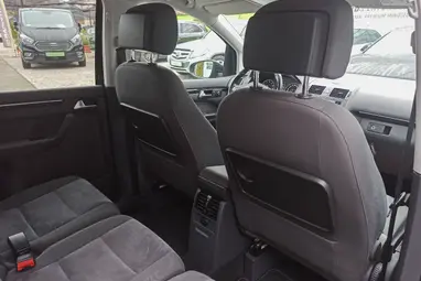 VOLKSWAGEN TOURAN 1.4 TSI Highline DSG [7 személy] Deep Black Pearl +1.Tulajdonostól +Vezetett Szervizkönyv +3X-s GARANCIA !!