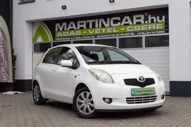 TOYOTA YARIS 1.3 Terra Ice Polar White +Első Tulajdonostól +Keveset futott +3X-s GARANCIA !!